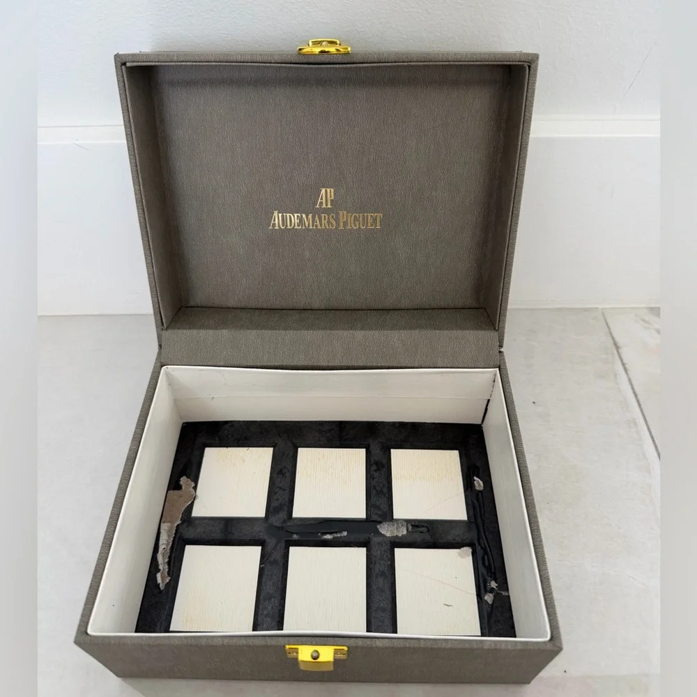 Audemars Piguet Watch Box - Picture 10 of 12